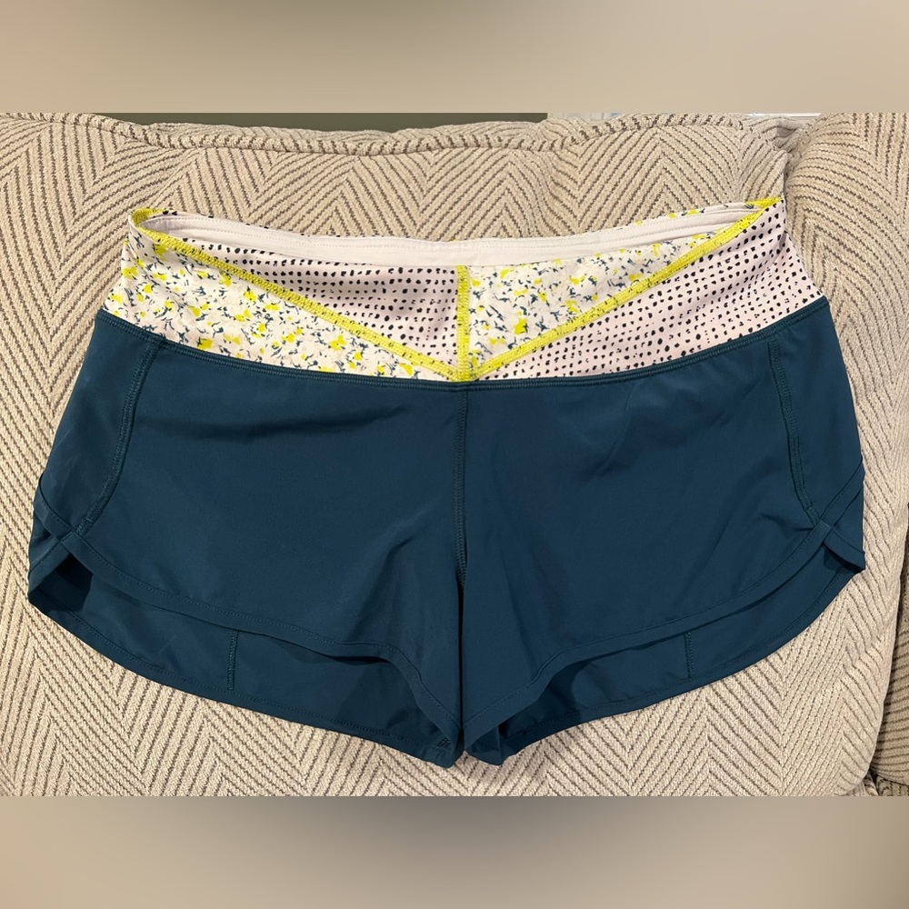 Lululemon size 6 Alberta Lake Run Speed Short